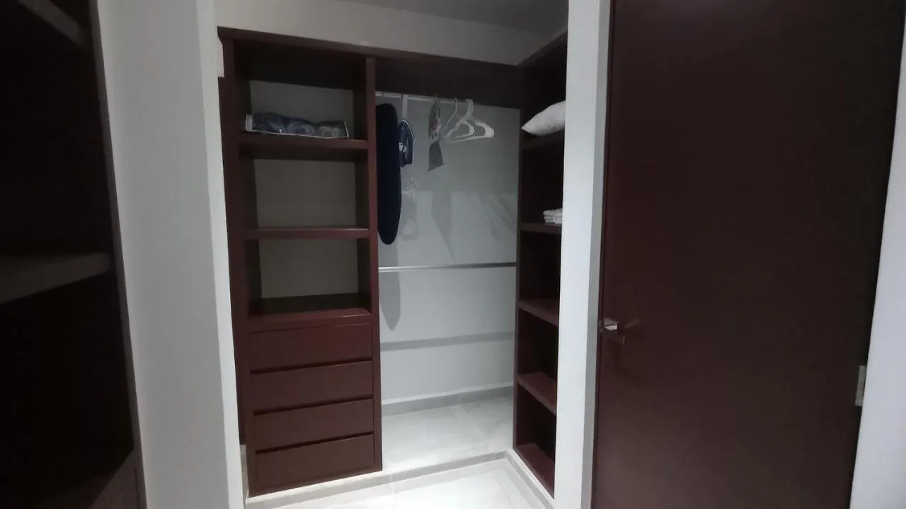 Excellent 2 Bedroom Condo With Pool! Cancún 0*,  Meksyk
