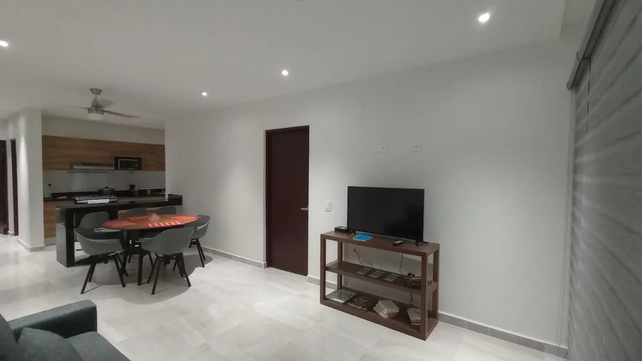 Apartment Excellent 2 Bedroom Condo With Pool! Cancun
