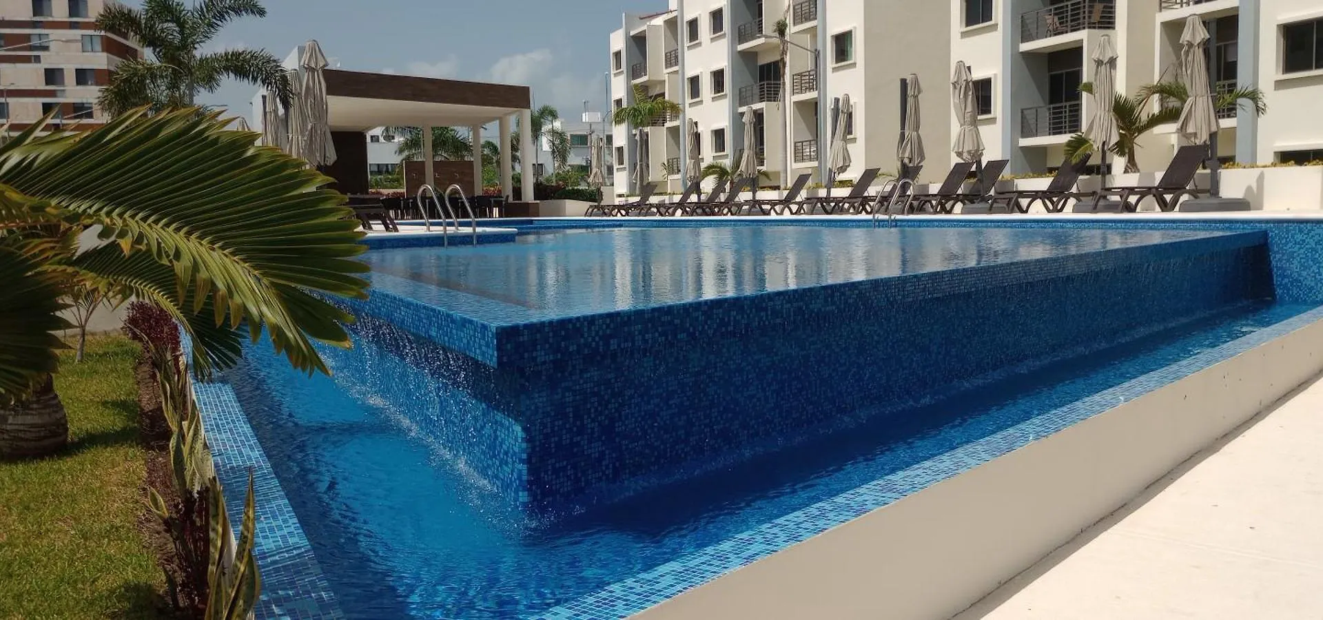 Excellent 2 Bedroom Condo With Pool! Cancun